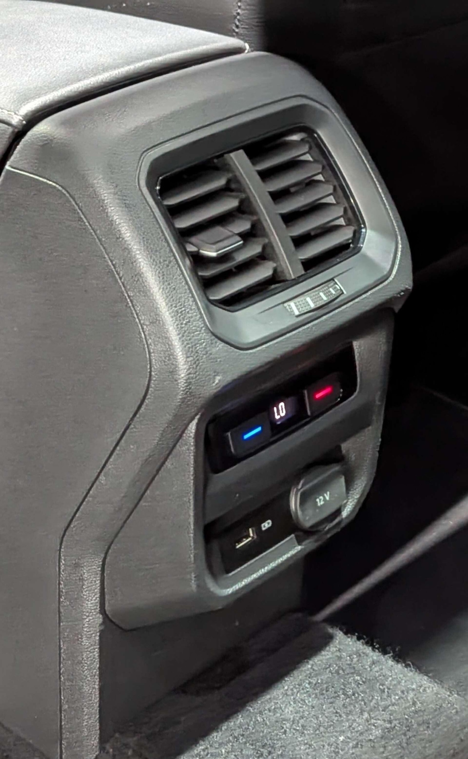 Used Volkswagen Tiguan 2018 for sale - 77052539: Photo 27