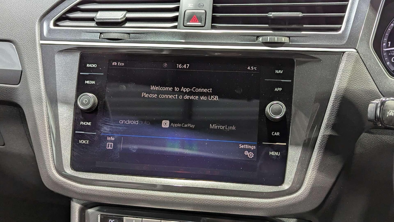 Used Volkswagen Tiguan 2018 for sale - 77052539: Photo 40