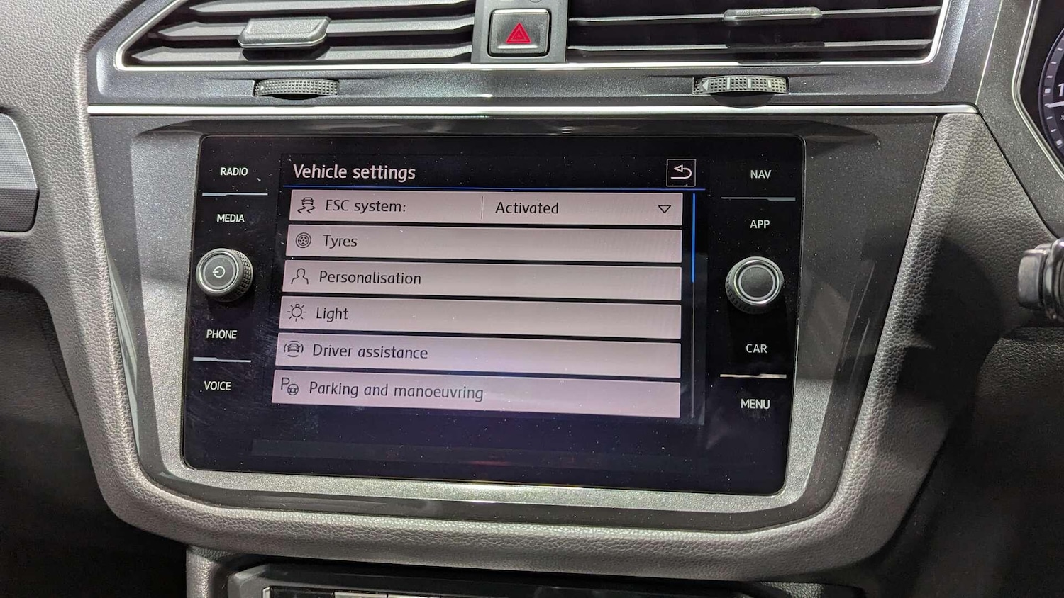 Used Volkswagen Tiguan 2018 for sale - 77052539: Photo 41