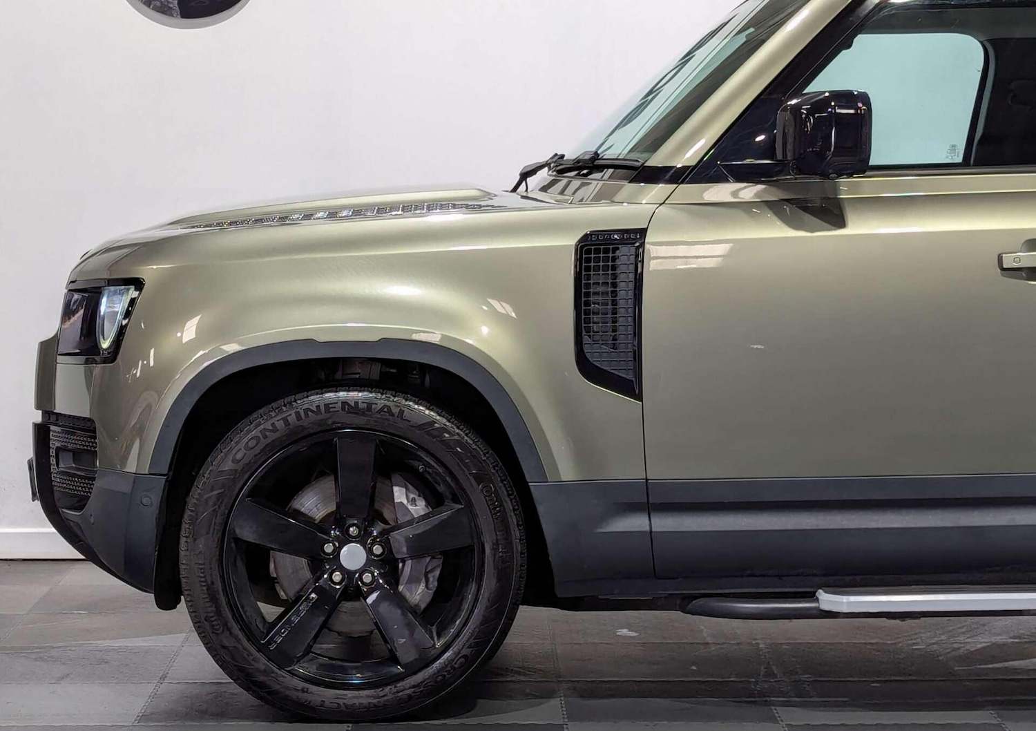 Used Land Rover Defender for sale - 77768737: Photo 4