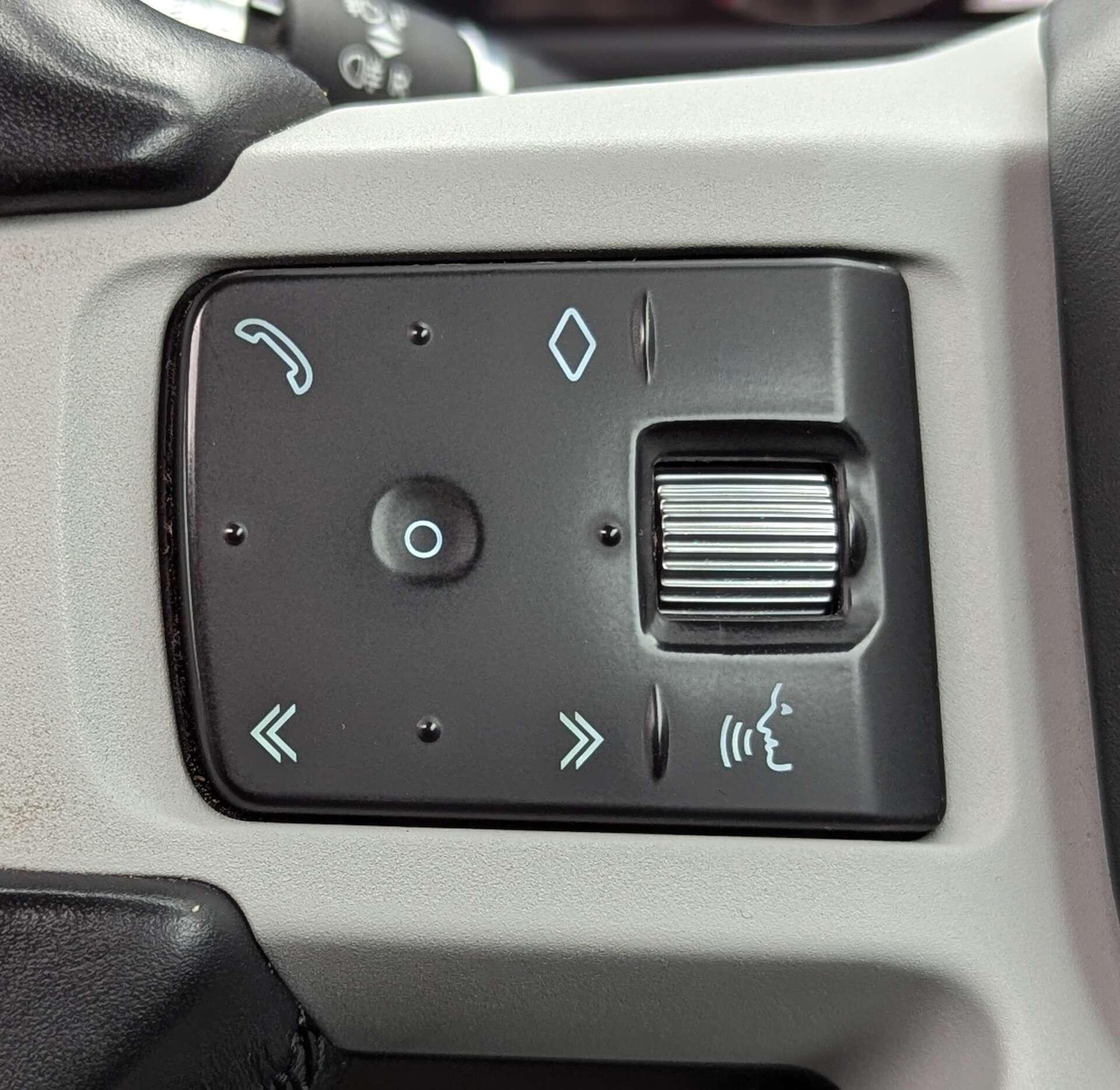 Used Land Rover Defender for sale - 77768737: Photo 41