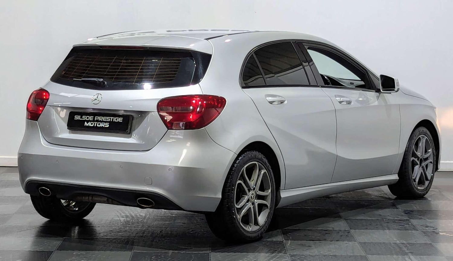 Used Mercedes-Benz A-Class 2013 for sale - 77156776: Photo 11
