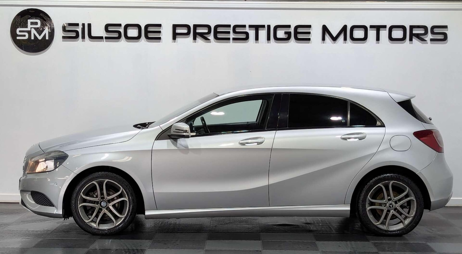 Used Mercedes-Benz A-Class 2013 for sale - 77156776: Photo 5