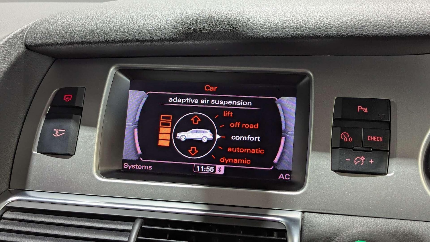 Used Audi Q7 2010 for sale - 78204349: Photo 36