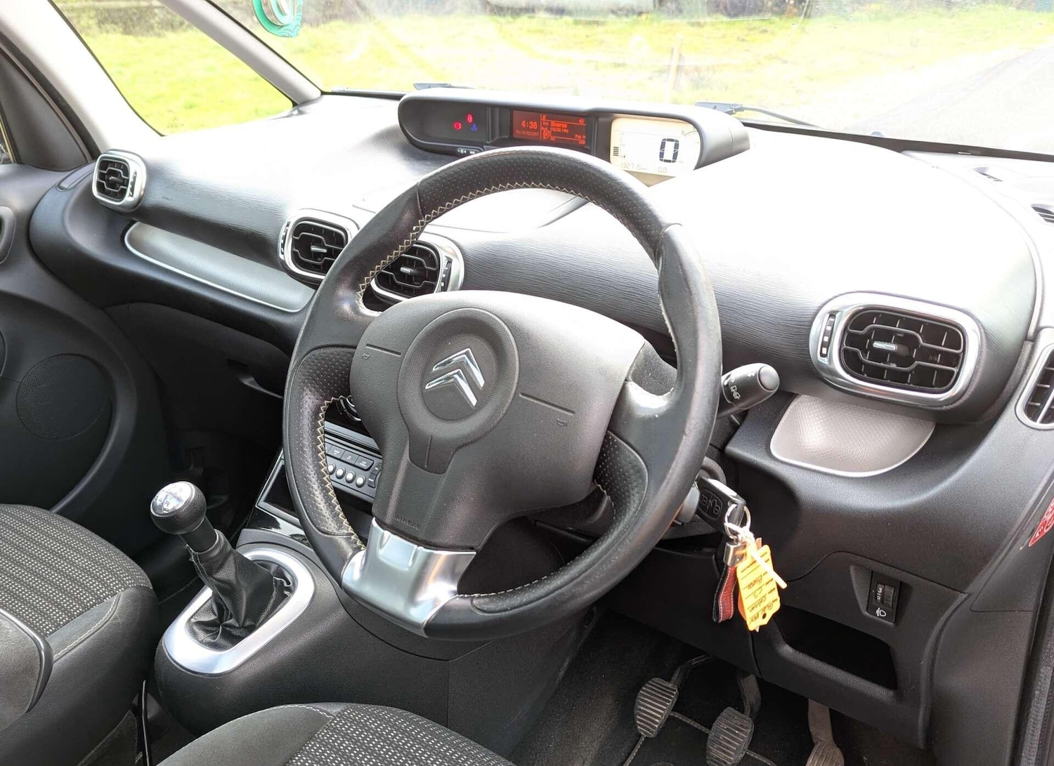 Used Citroen C3 Picasso 2012 for sale - 77574419: Photo 12