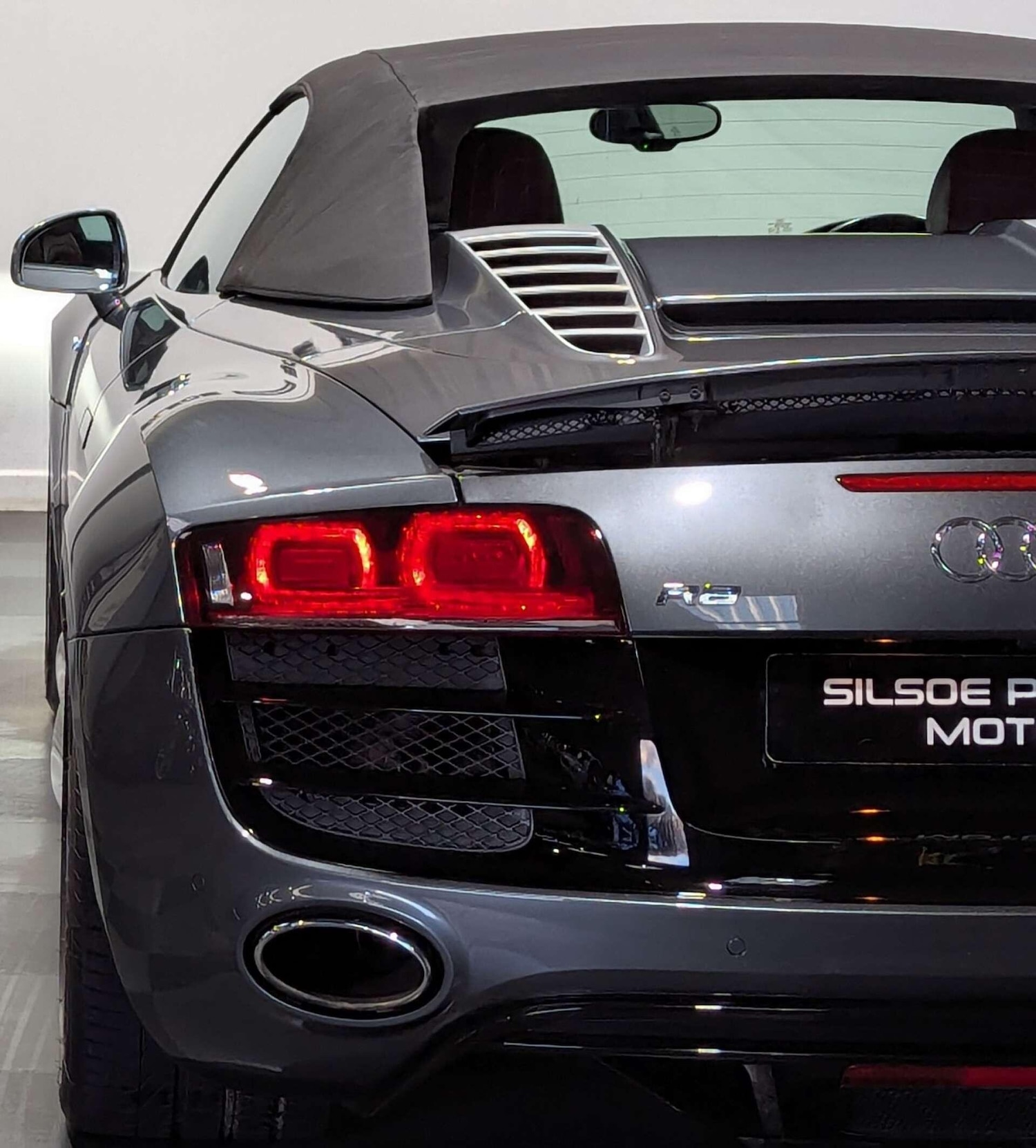 Used Audi R8 2011 for sale - 77386839: Photo 15