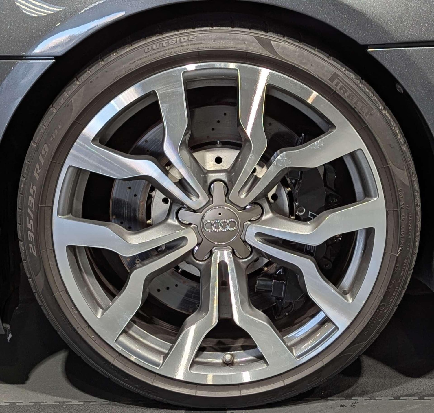 Used Audi R8 2011 for sale - 77386839: Photo 41