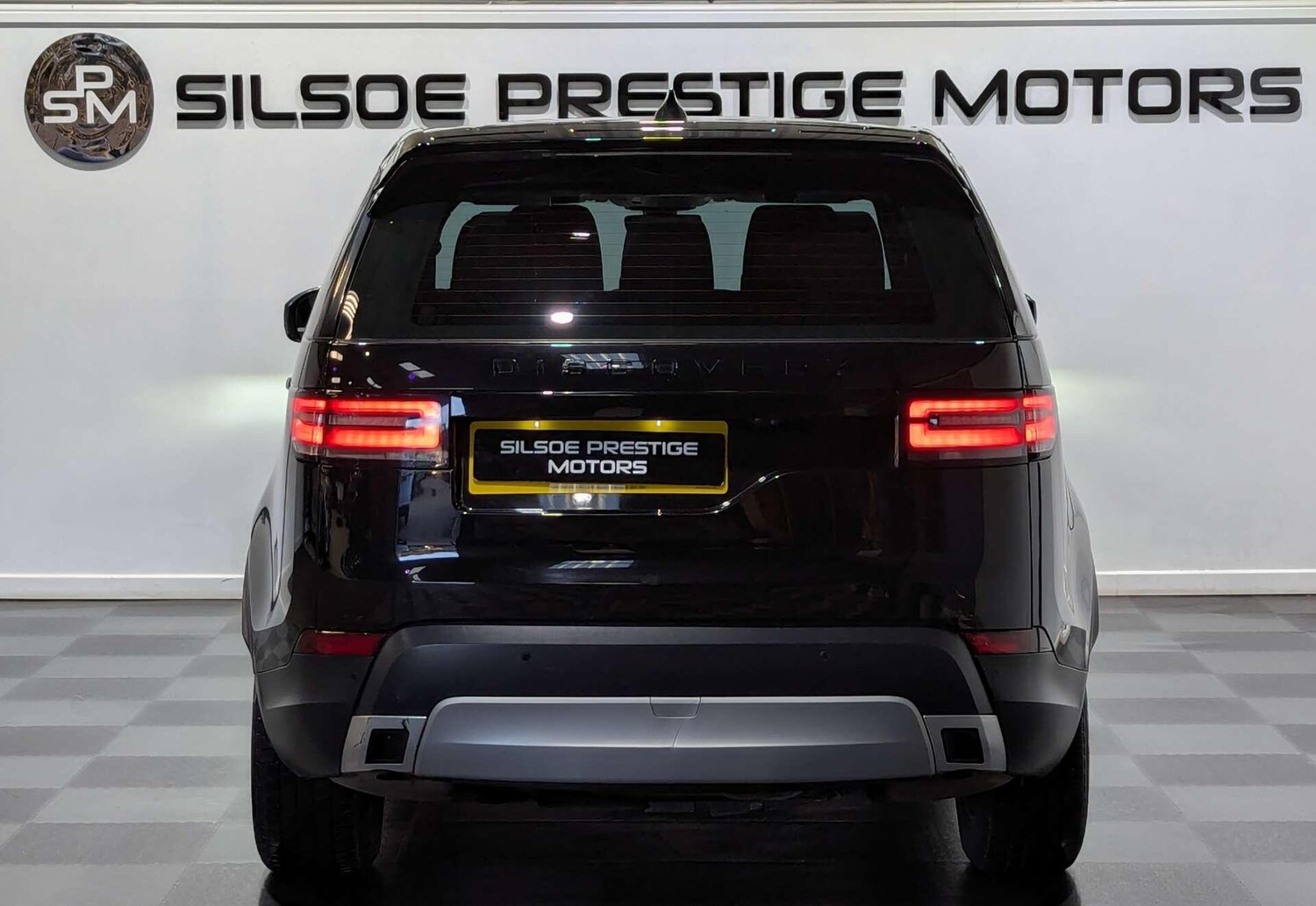 Used Land Rover Discovery 2017 for sale - 76731103: Photo 11