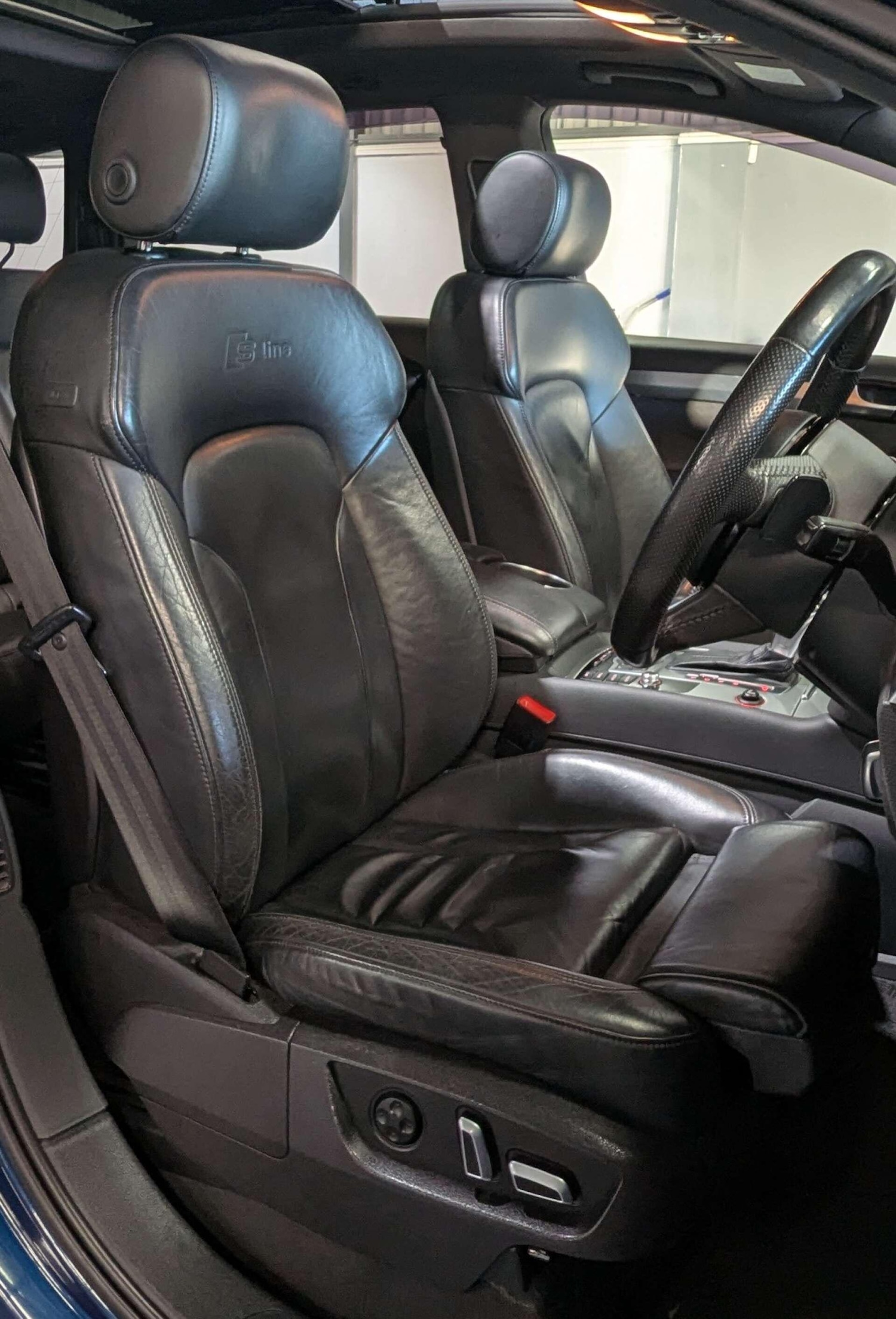 Used Audi Q7 2014 for sale - 76936075: Photo 19