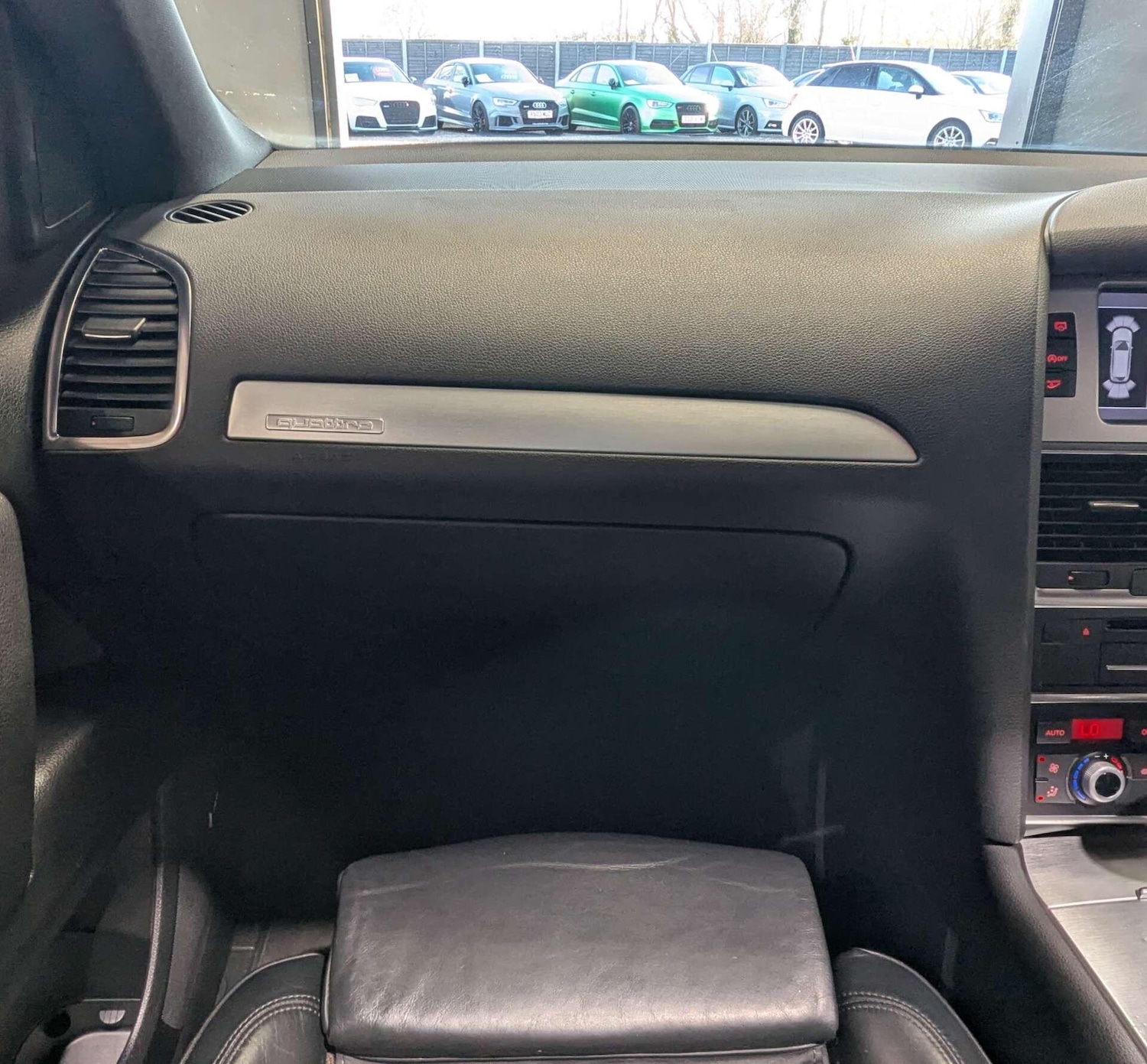 Used Audi Q7 2014 for sale - 76936075: Photo 32