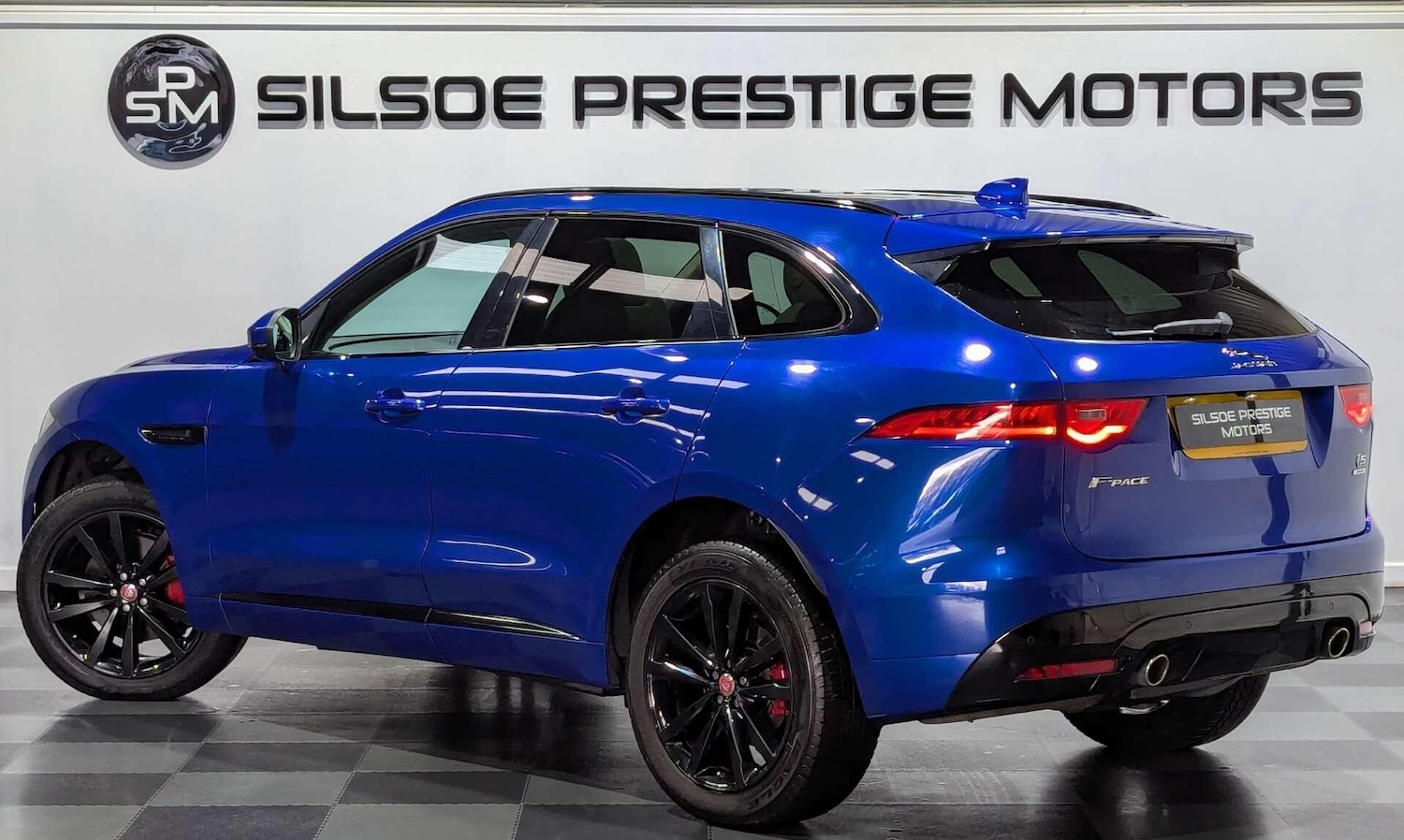 Used Jaguar F-Pace 2018 for sale - 76886135: Photo 2