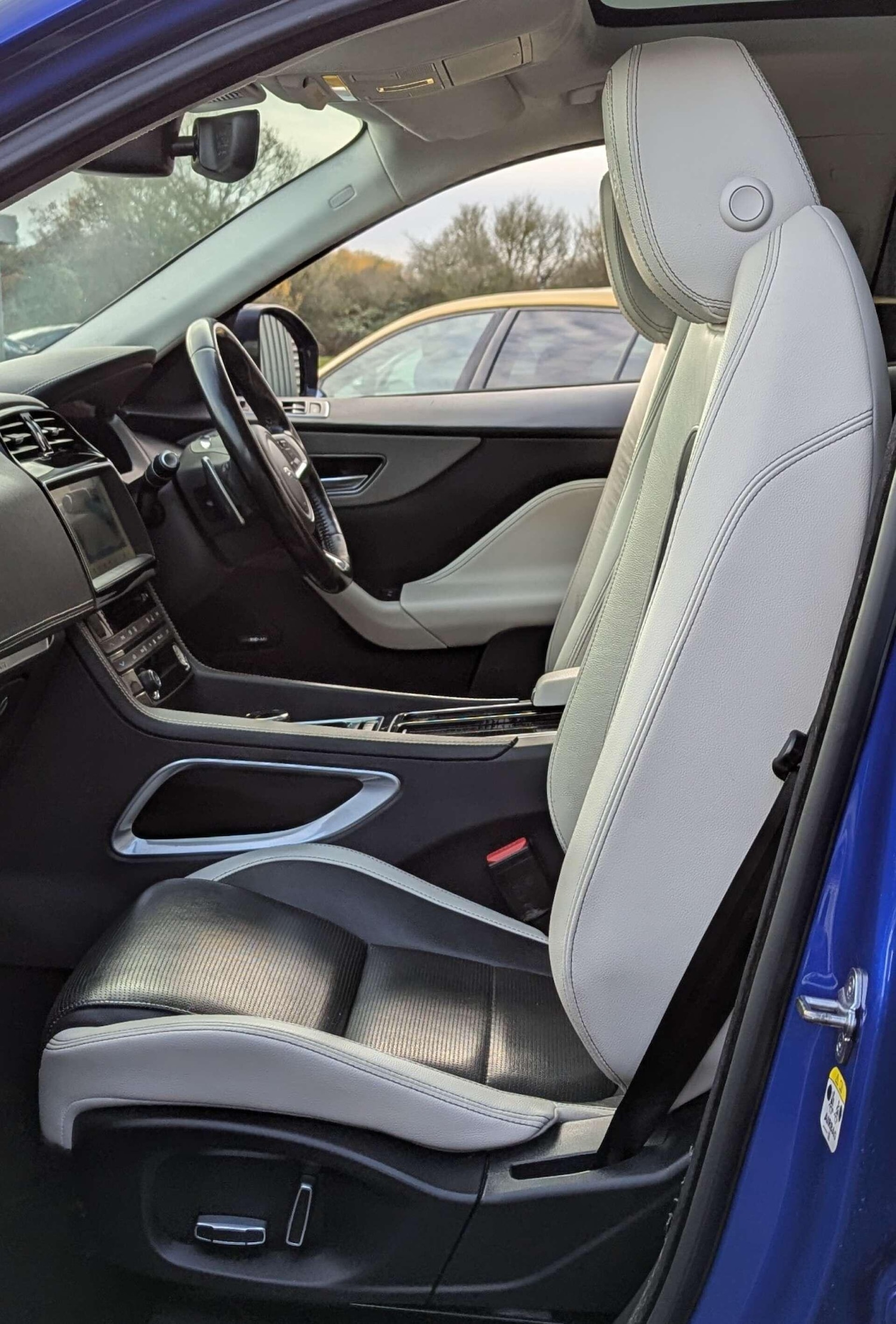 Used Jaguar F-Pace 2018 for sale - 76886135: Photo 23