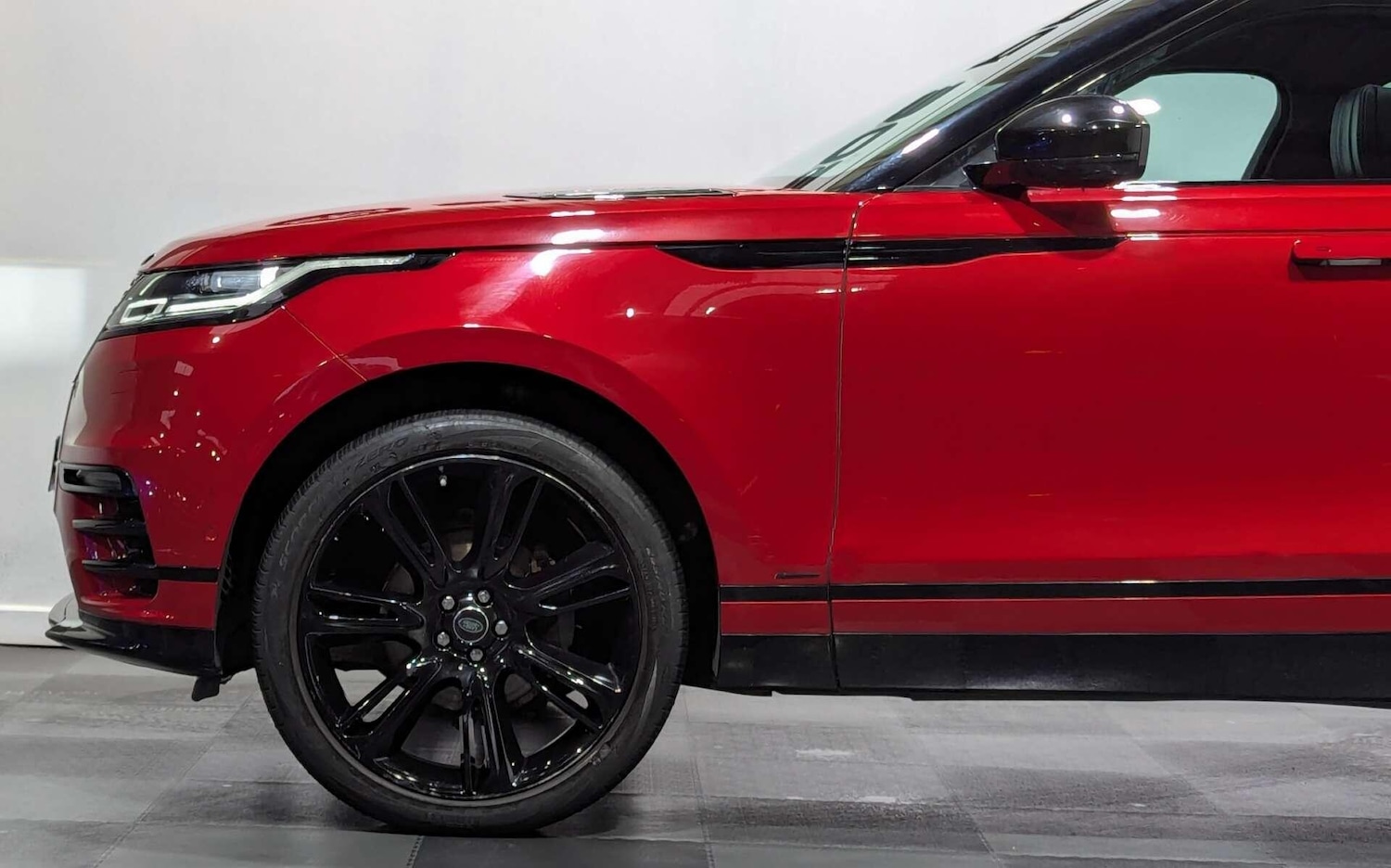 Used Land Rover Range Rover Velar for sale - 76728948: Photo 5