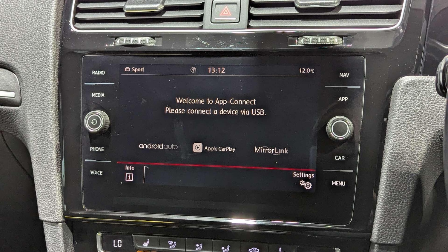 Used Volkswagen Golf 2018 for sale - 77039869: Photo 43