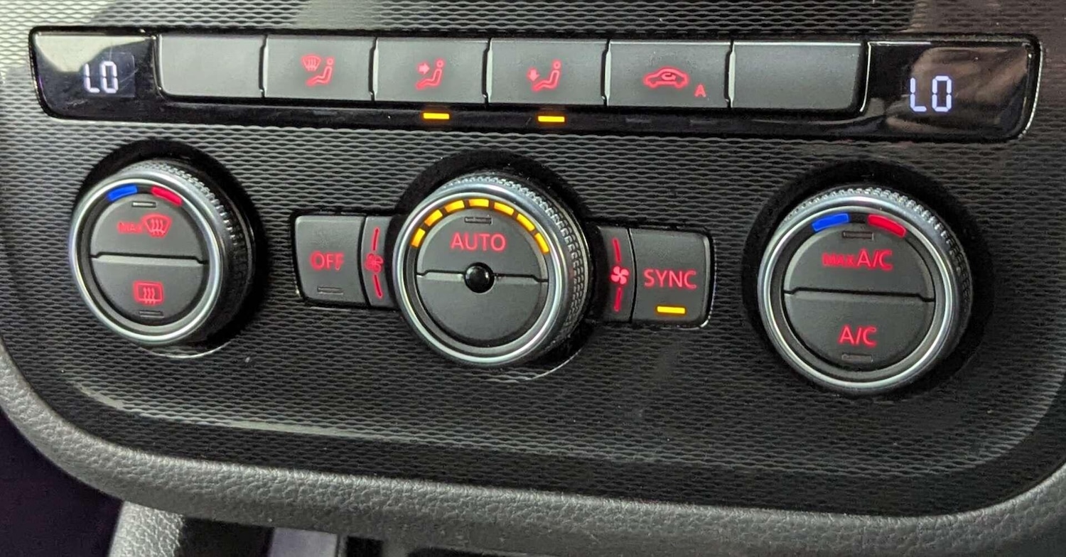 Used Volkswagen Scirocco 2017 for sale - 78058405: Photo 29