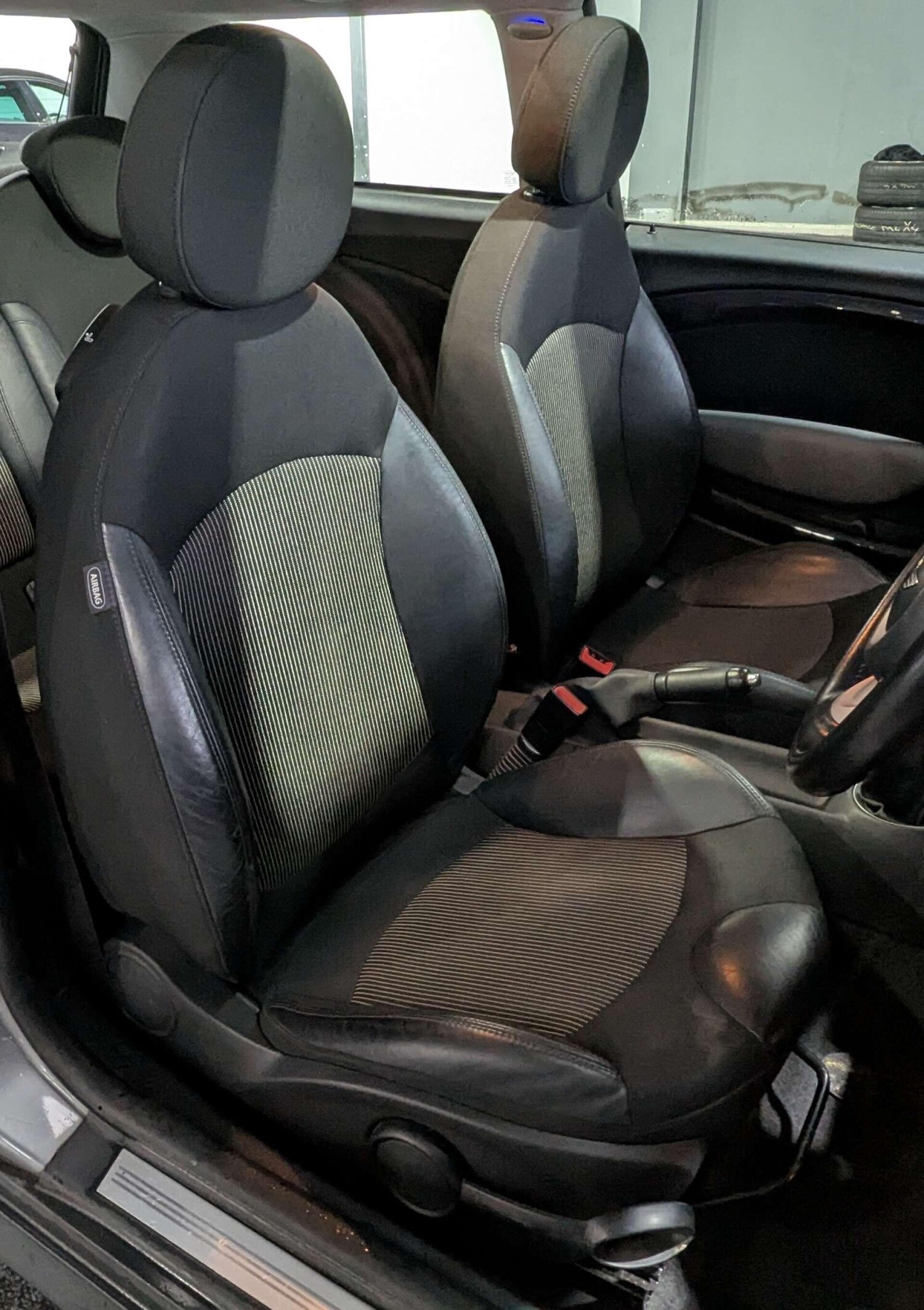 Used MINI Hatch 2010 for sale - 77574106: Photo 12