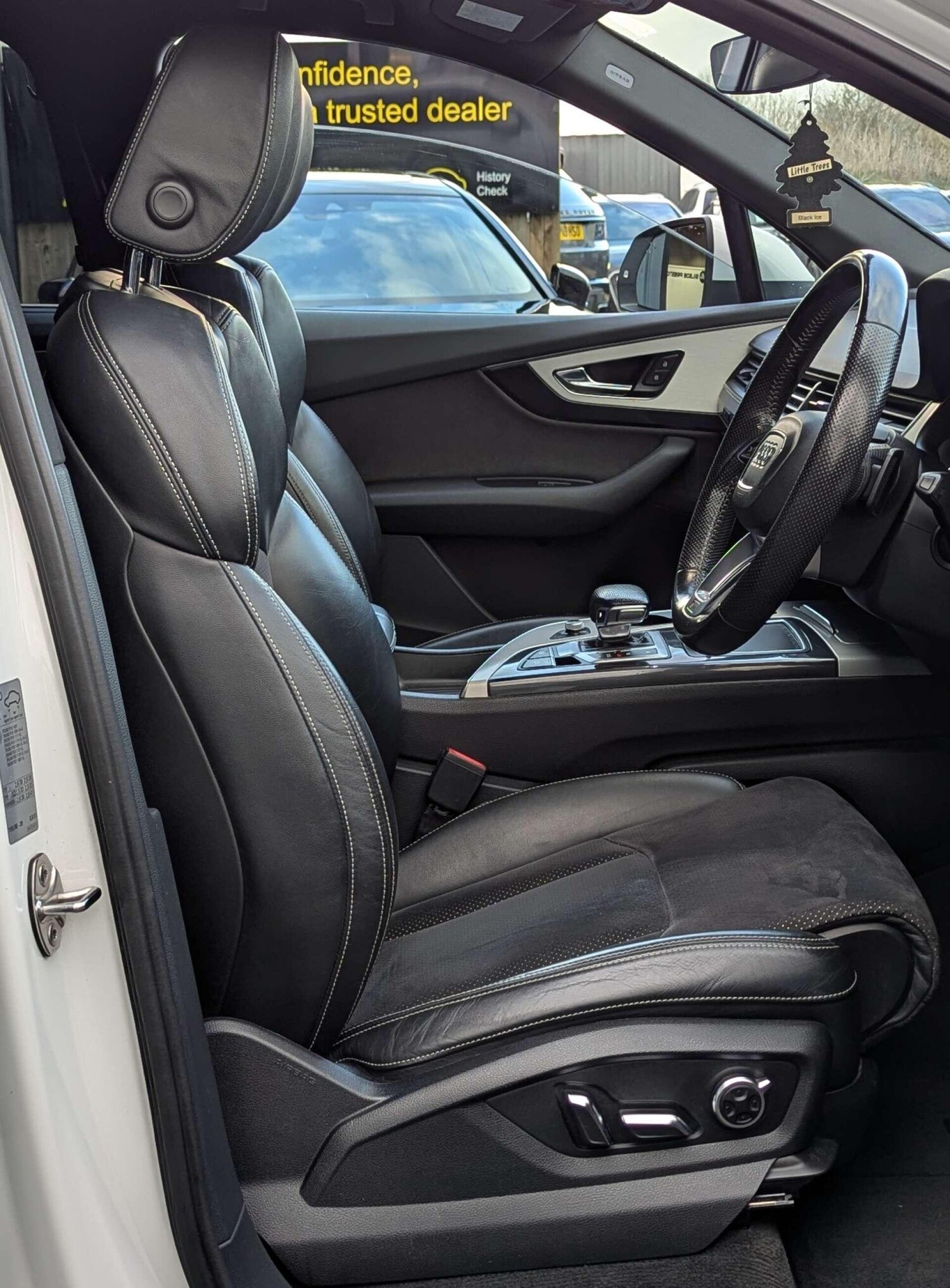 Used Audi Q7 2015 for sale - 77977876: Photo 16