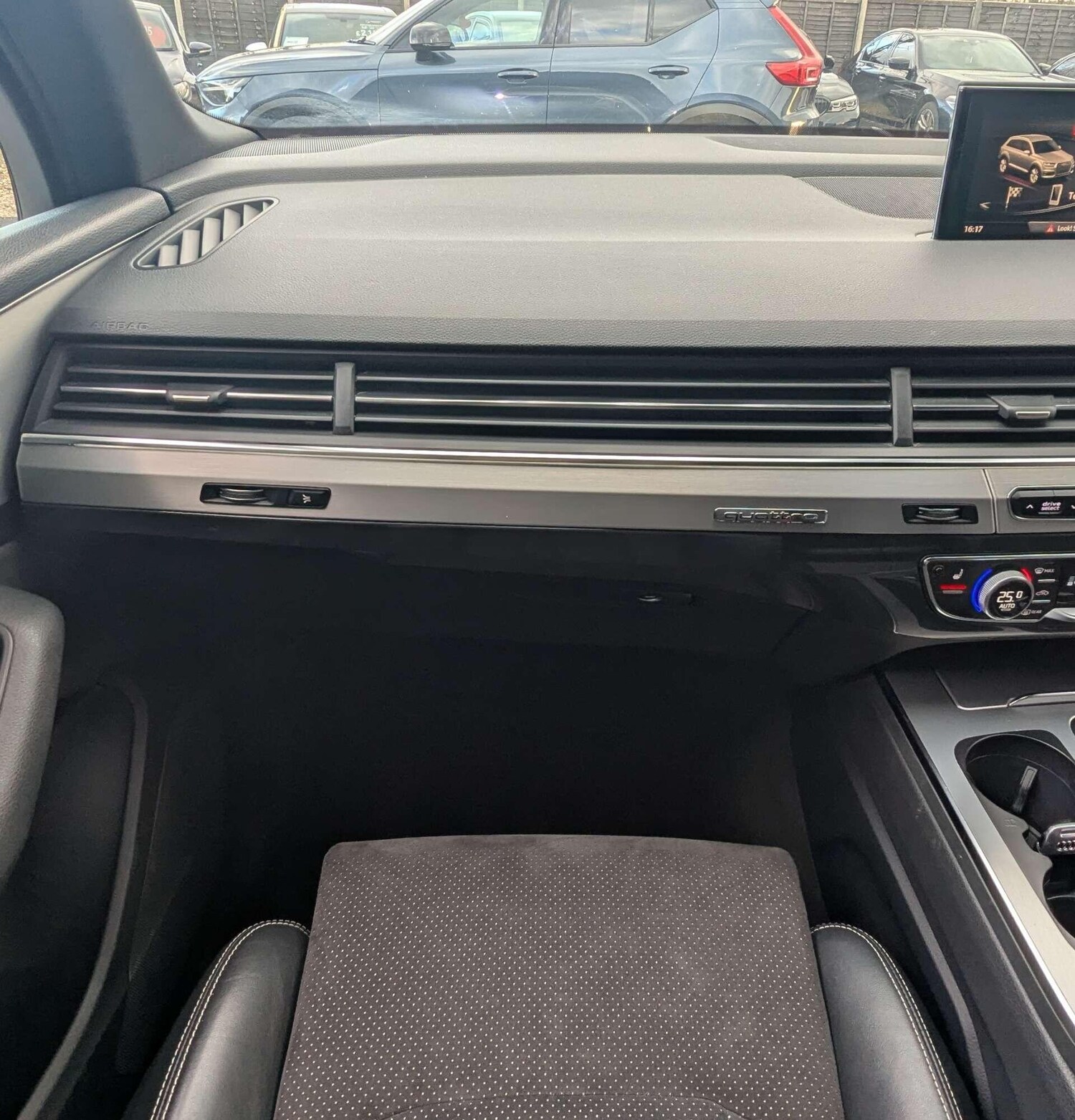 Used Audi Q7 2015 for sale - 77977876: Photo 28