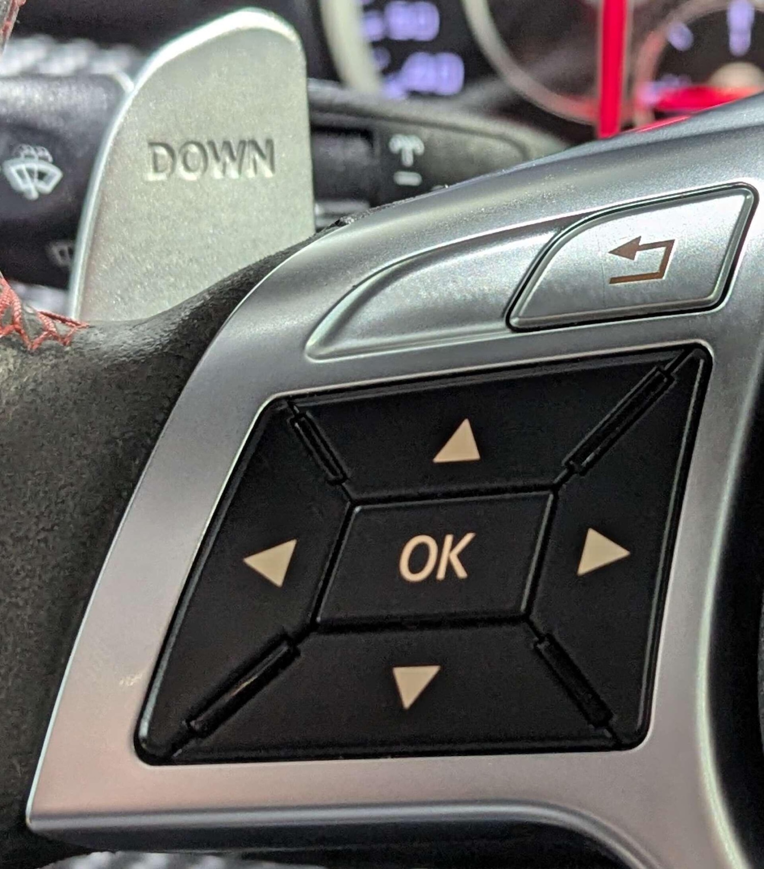 Used Mercedes-Benz A-Class 2015 for sale - 77040421: Photo 30