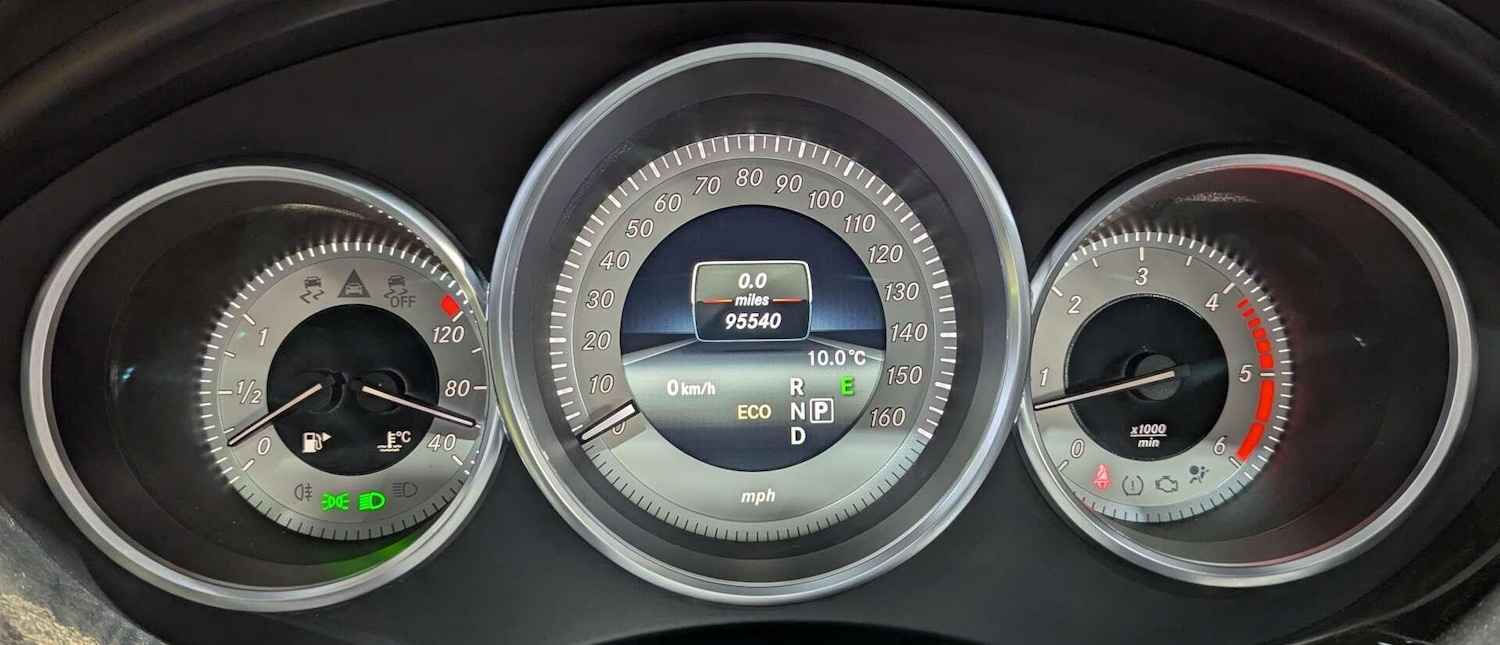 Used Mercedes-Benz CLS 2014 for sale - 77230172: Photo 35