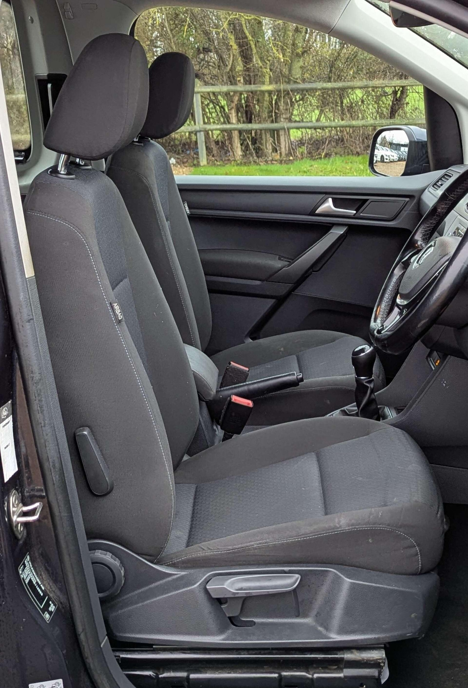 Used Volkswagen Caddy Maxi Life 2017 for sale - 77386760: Photo 10