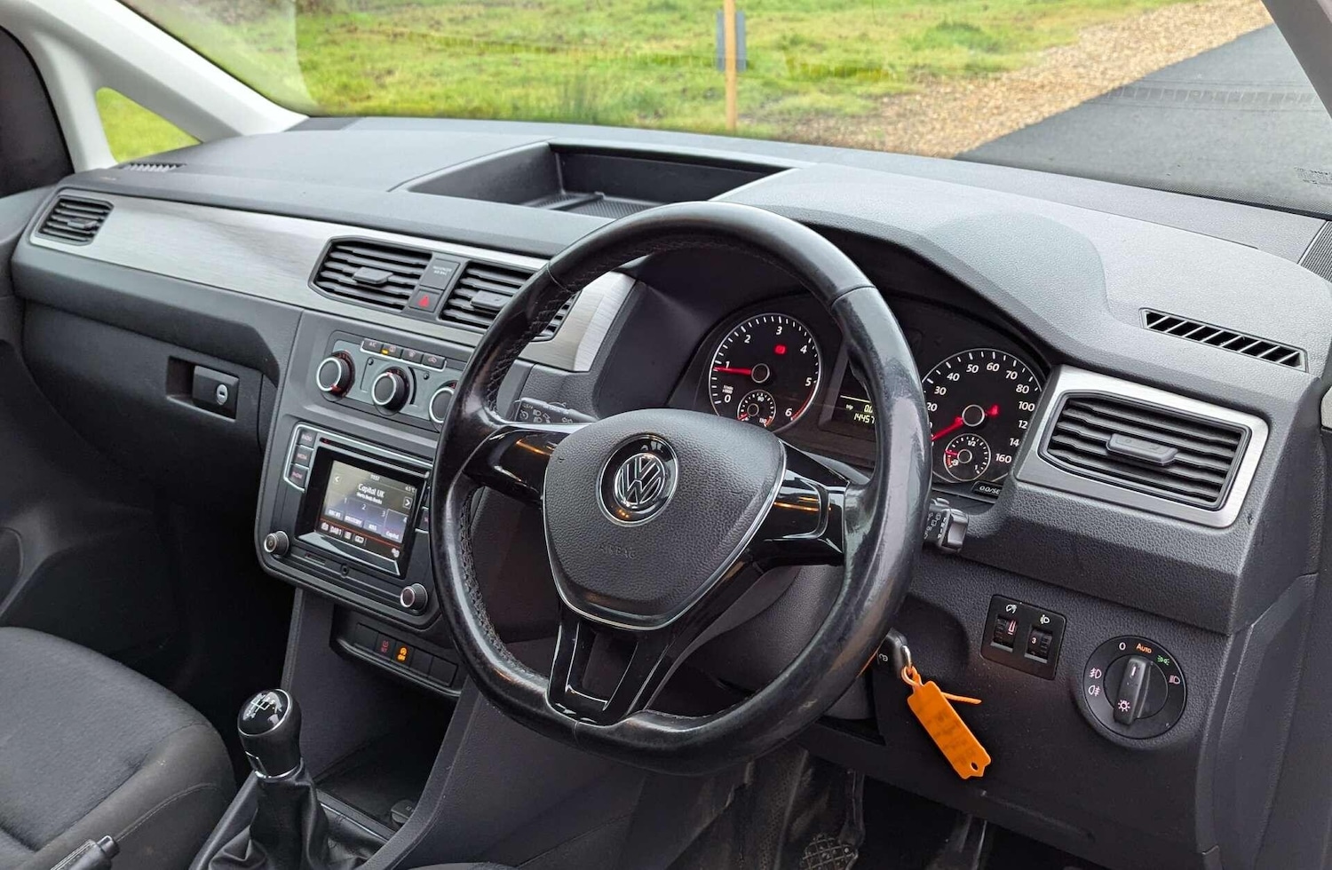 Used Volkswagen Caddy Maxi Life 2017 for sale - 77386760: Photo 12