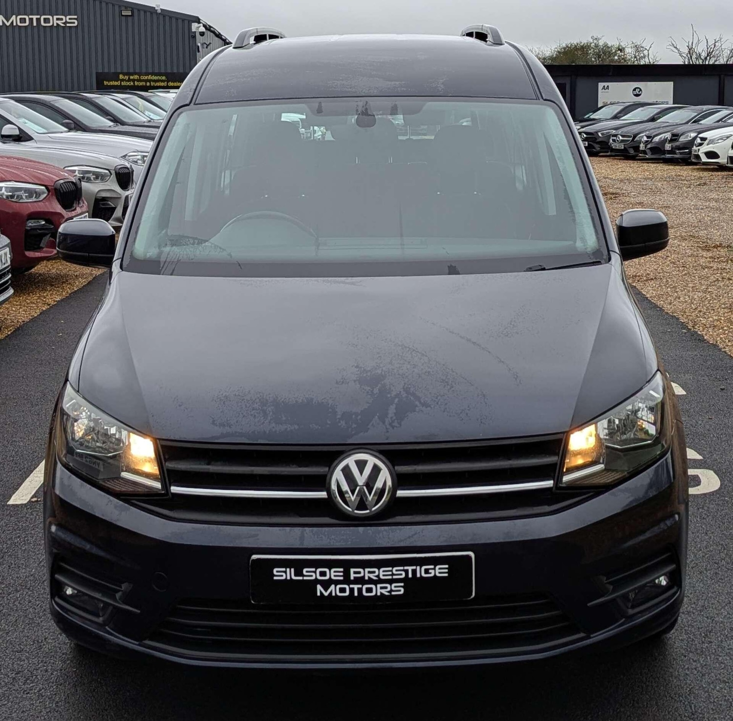 Used Volkswagen Caddy Maxi Life 2017 for sale - 77386760: Photo 2
