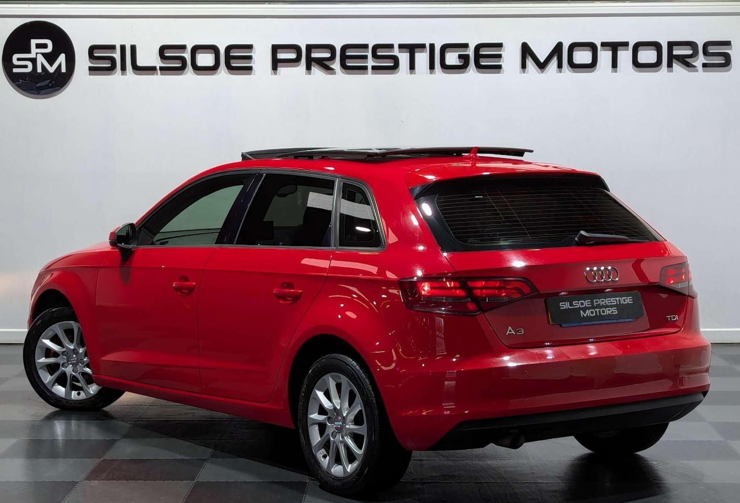 Used Audi A3 2013 for sale - 76936148: Photo 2