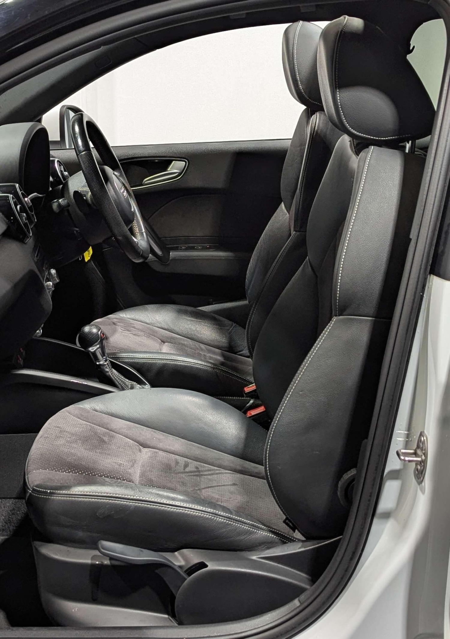 Used Audi A1 2015 for sale - 76926730: Photo 21