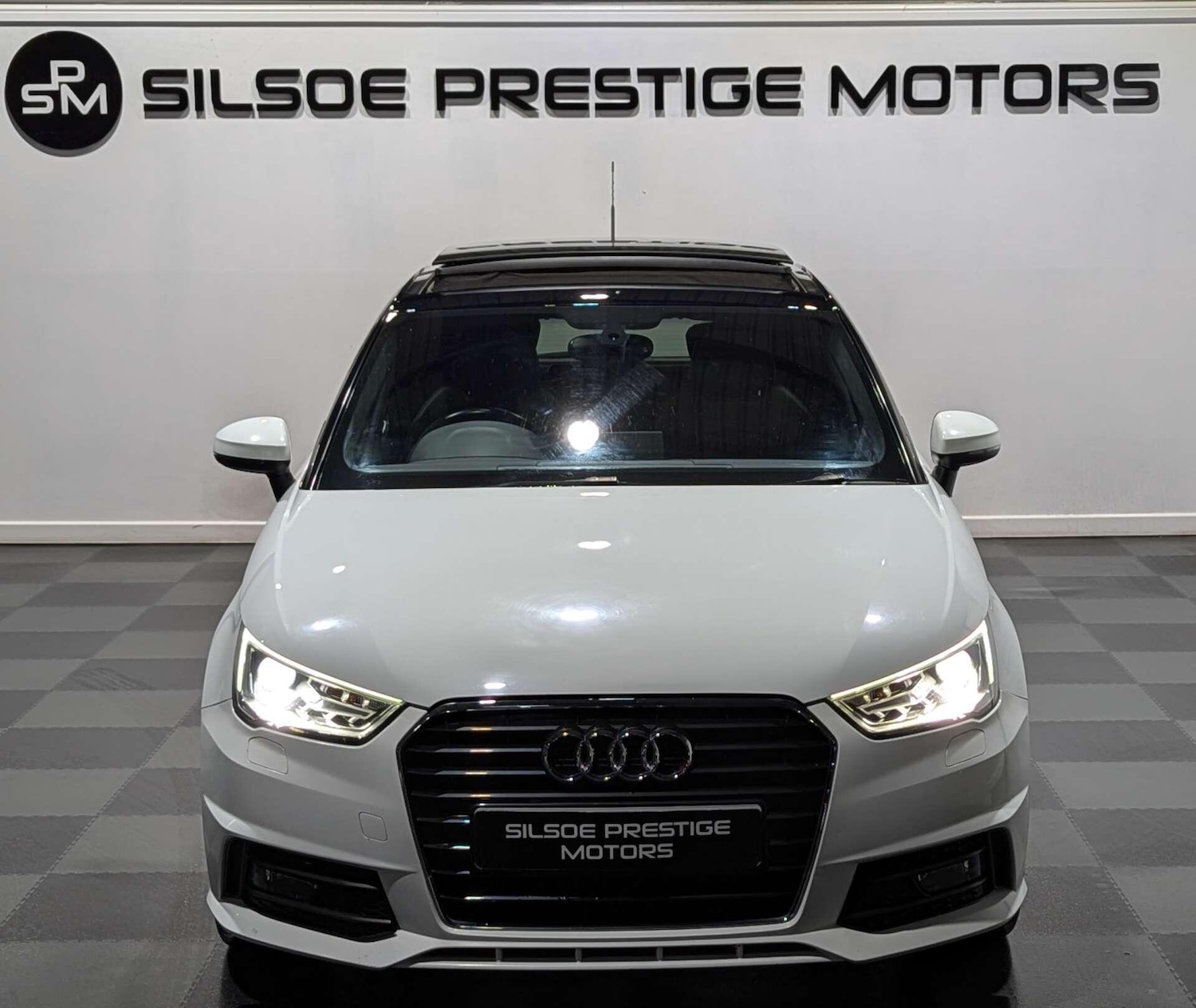 Used Audi A1 2015 for sale - 76926730: Photo 4