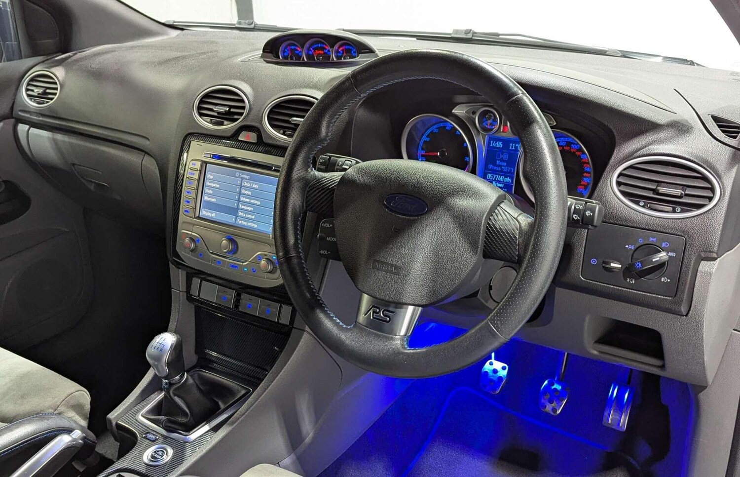 Used Ford Focus 2010 for sale - 77574989: Photo 23