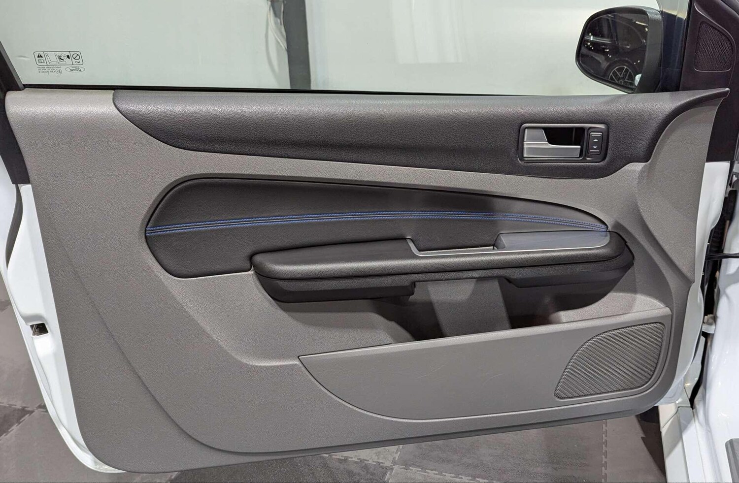 Used Ford Focus 2010 for sale - 77574989: Photo 25