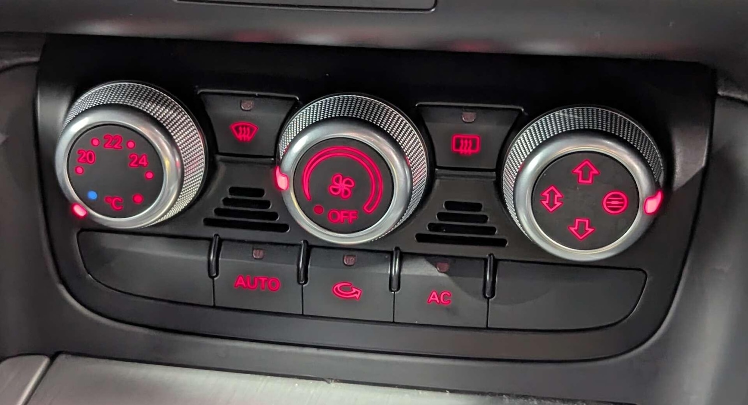 Used Audi TT 2012 for sale - 77978163: Photo 32