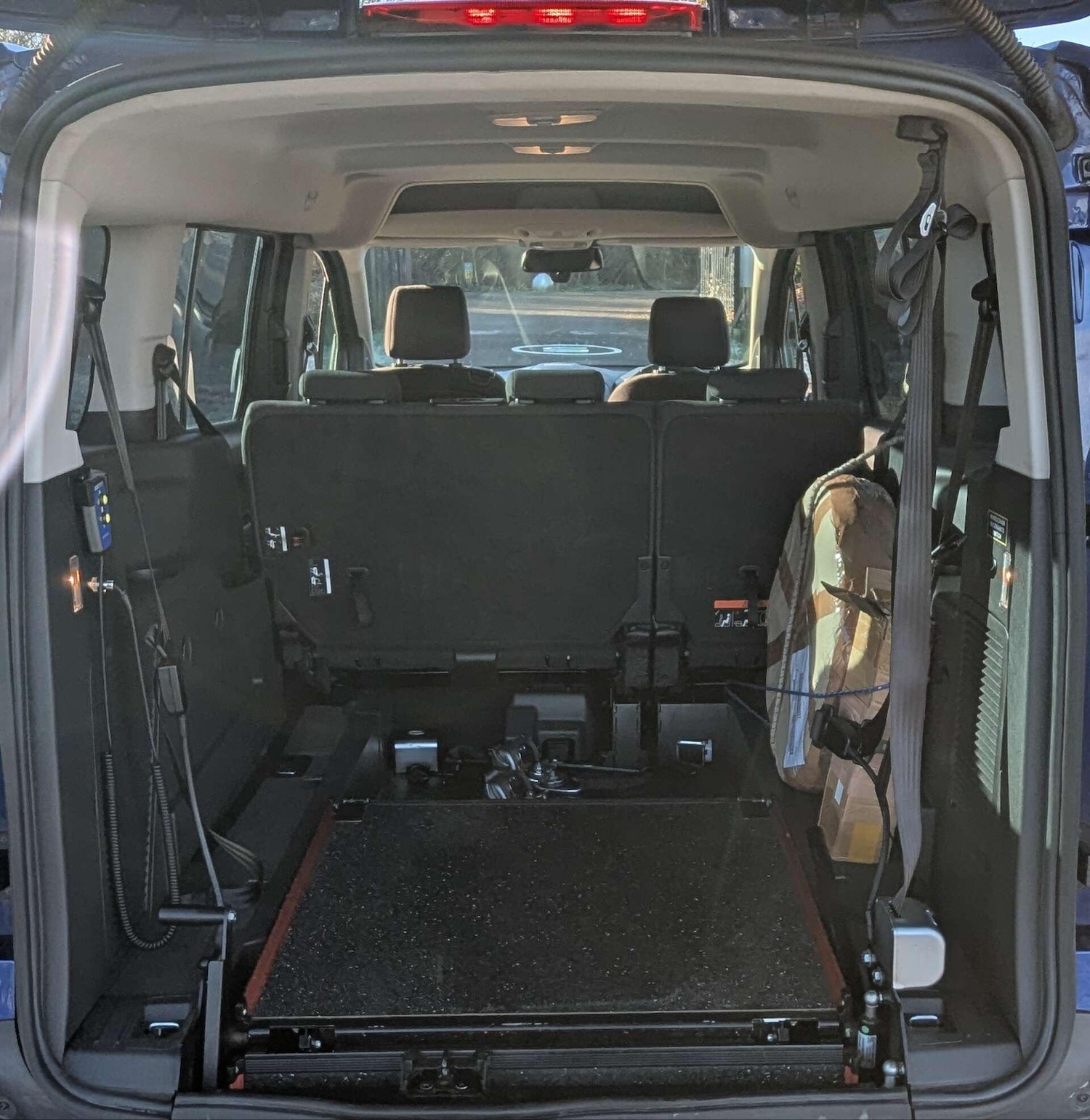 Used Ford Grand Tourneo Connect 2018 for sale - 77229279: Photo 18