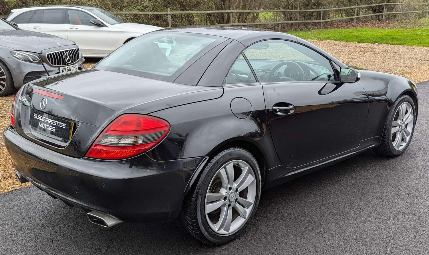 Used Mercedes-Benz SLK 2010 for sale - 76786392: Photo 9