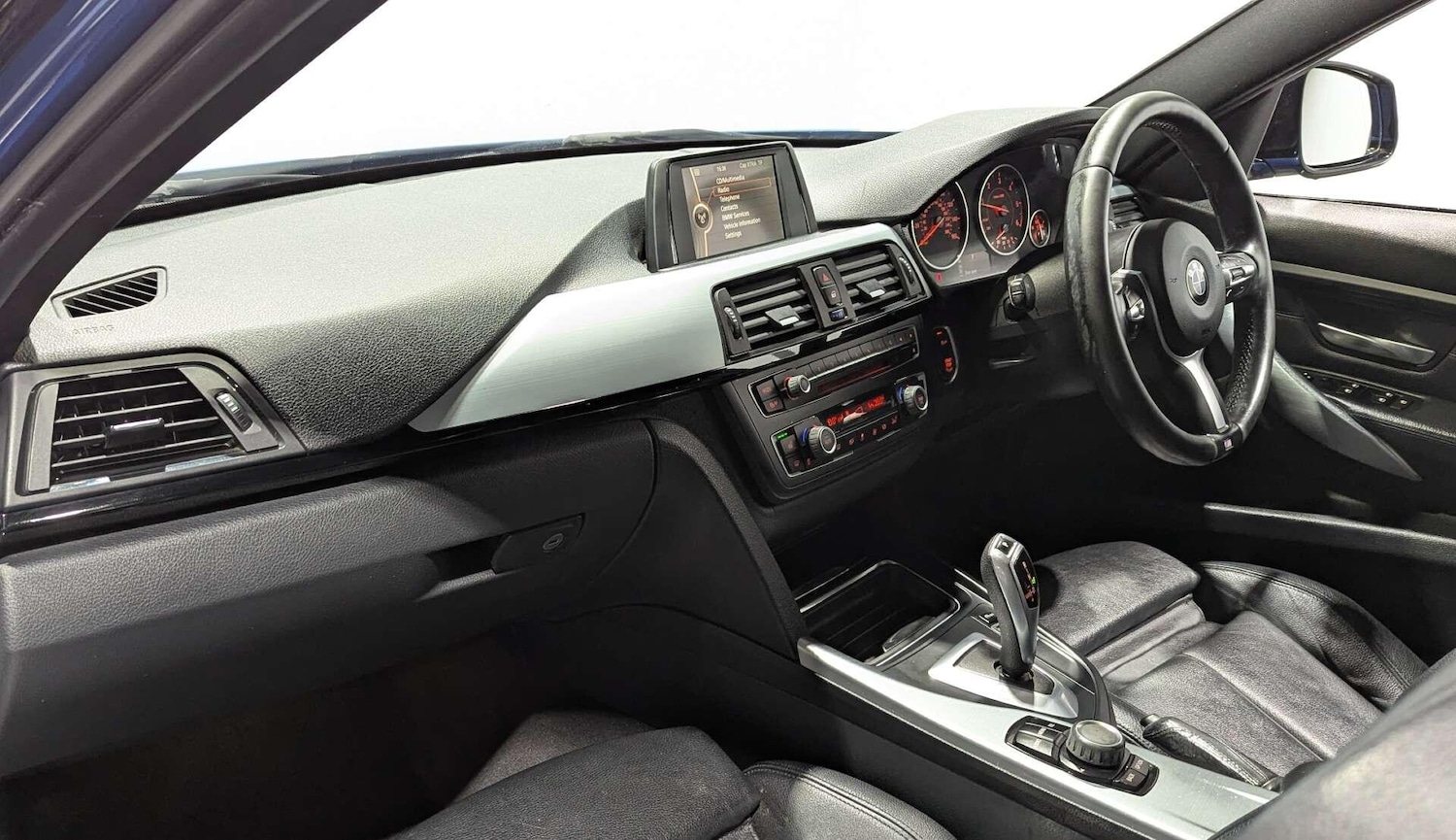 Used BMW 3 Series 2013 for sale - 76936096: Photo 22