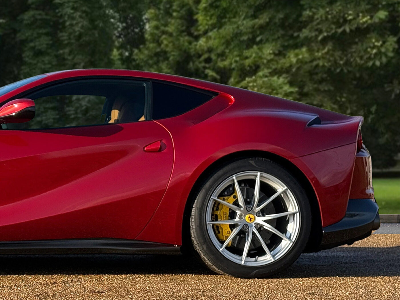 Used Ferrari 812 Superfast 2019 for sale - 77818148: Photo 11
