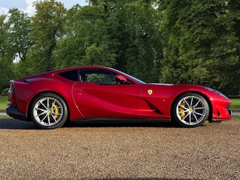 Used Ferrari 812 Superfast 2019 for sale - 77818148: Photo