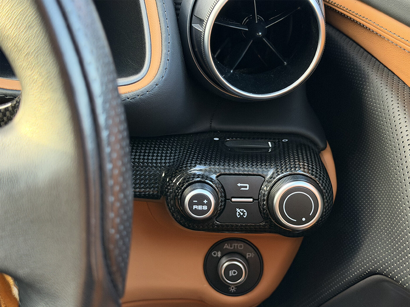 Used Ferrari 812 Superfast 2019 for sale - 77818148: Photo 68