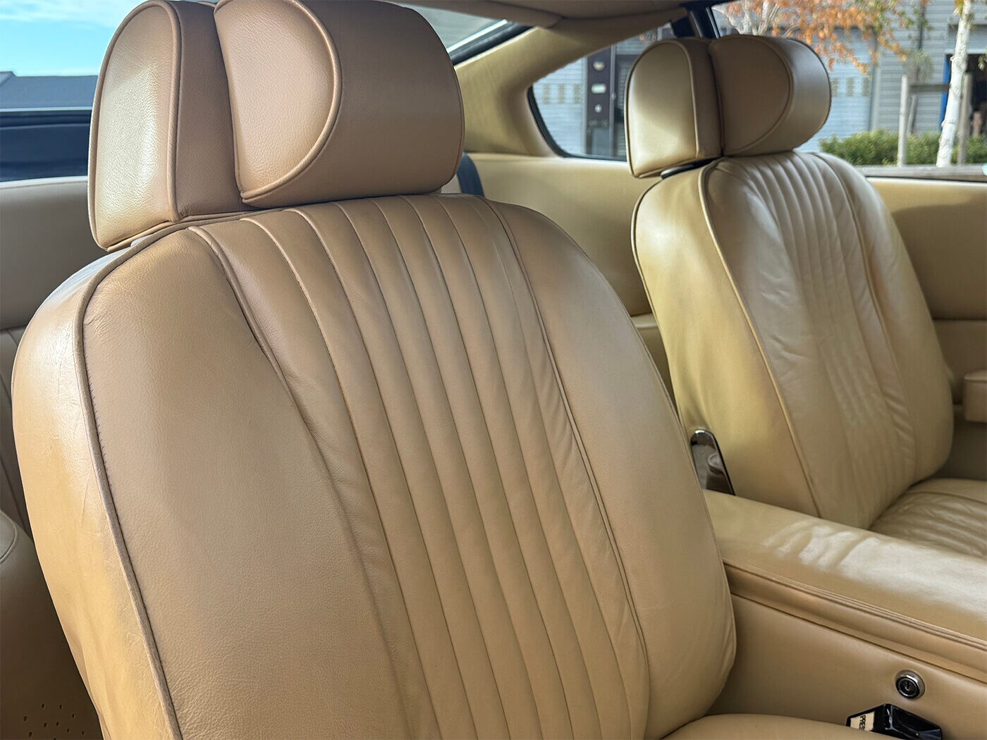 Used Aston Martin V8 1978 for sale - 77818179: Photo 38