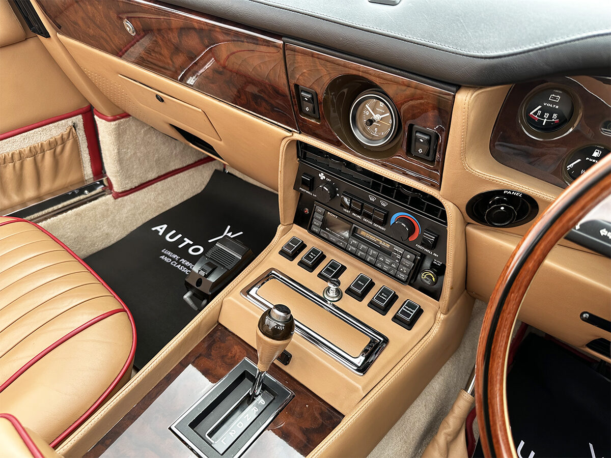 Used Aston Martin V8 1989 for sale - 77818193: Photo 70