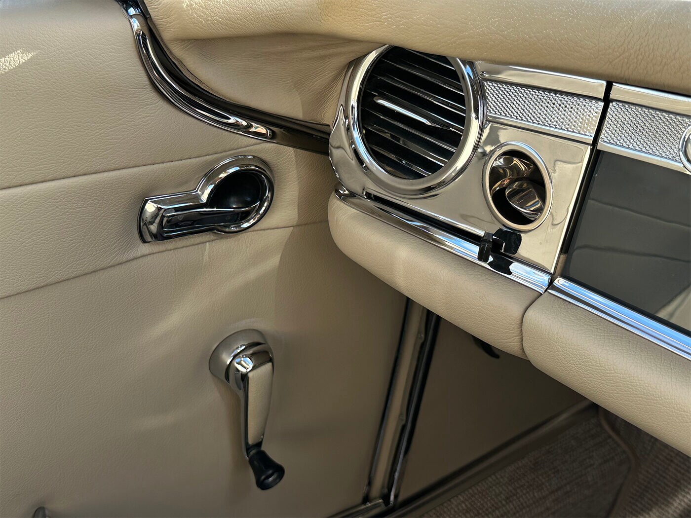 Used Mercedes-Benz S Class 1964 for sale - 77818196: Photo 78