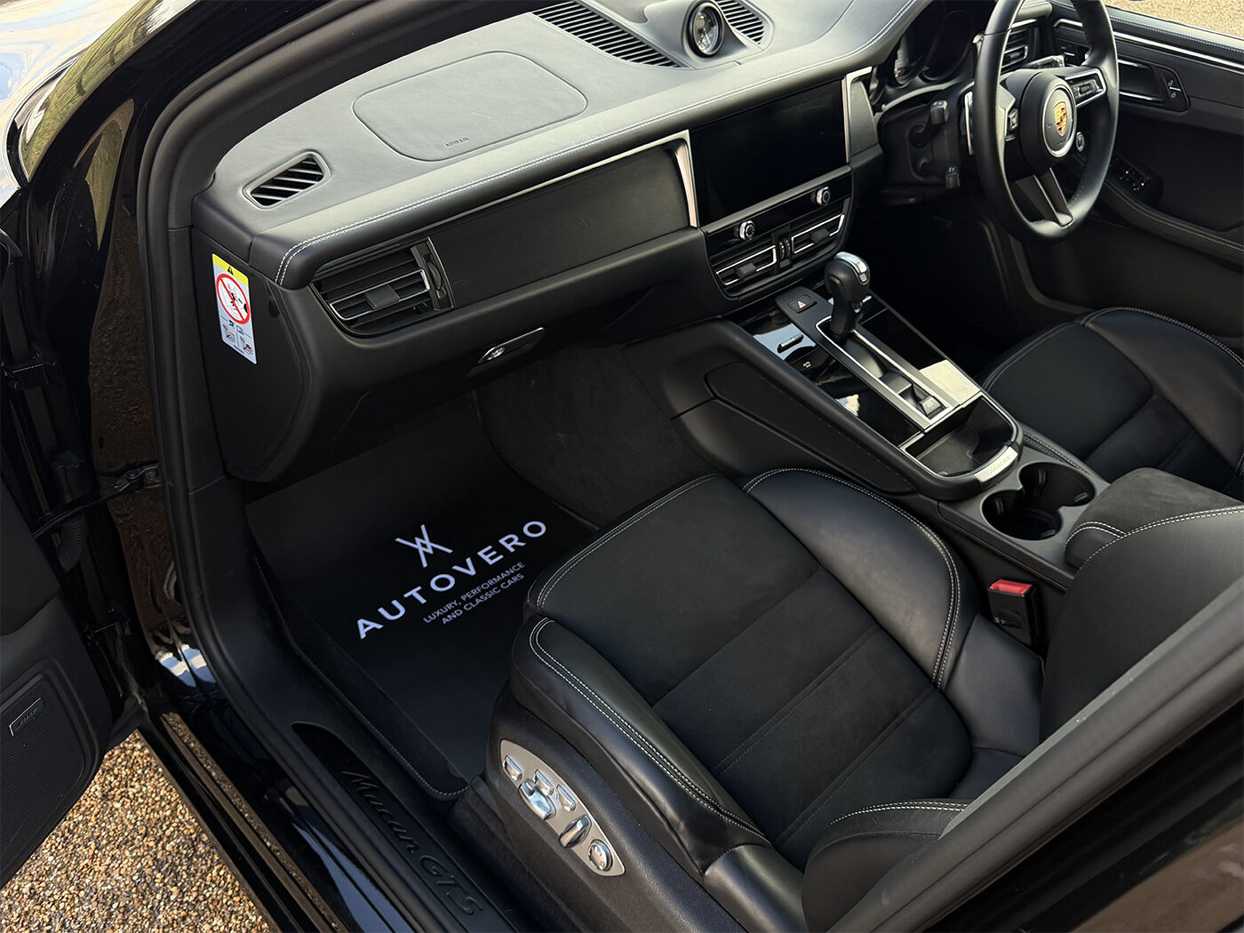 Used Porsche Macan 2024 for sale - 77818156: Photo 35