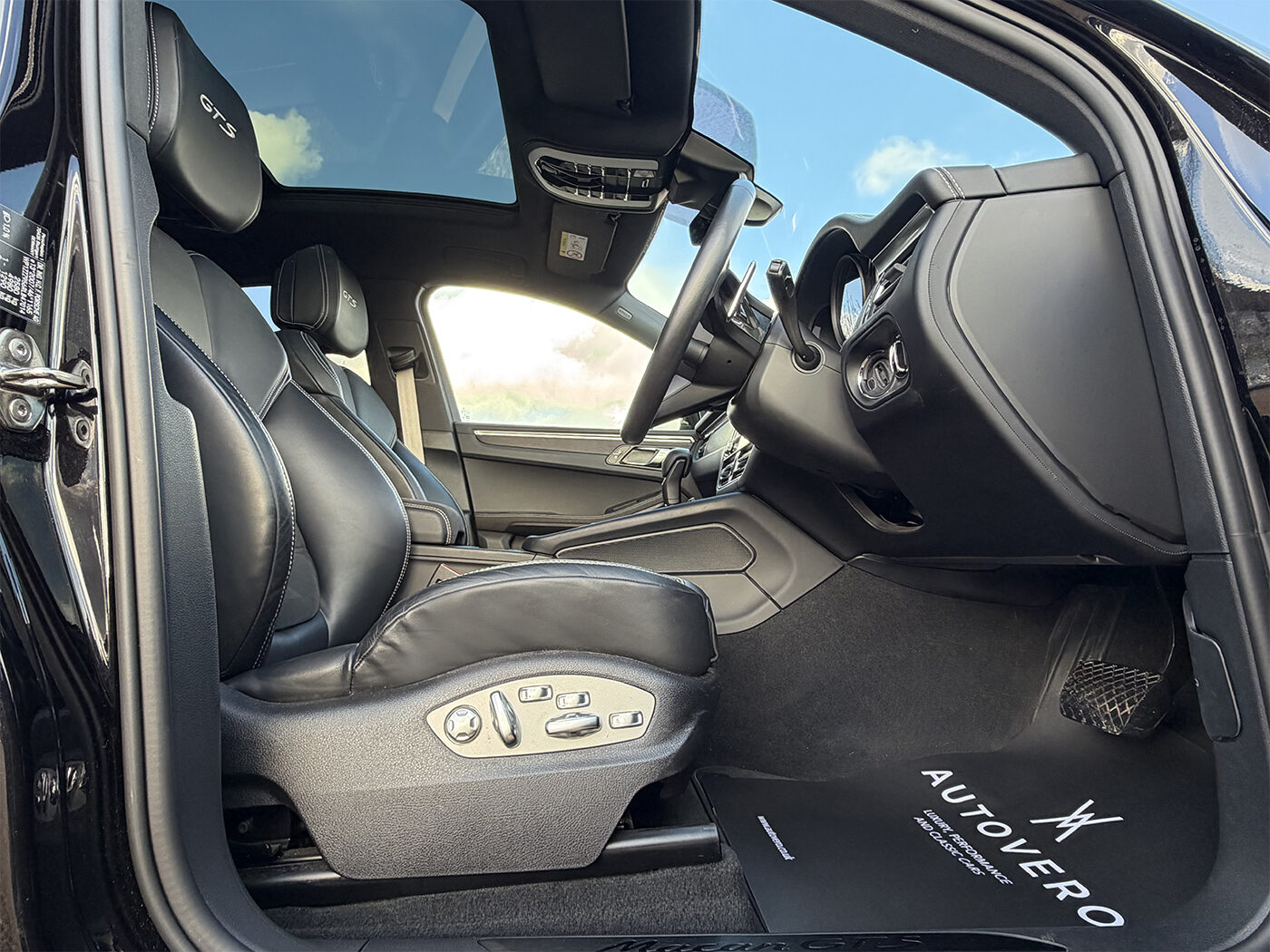 Used Porsche Macan 2024 for sale - 77818156: Photo 38