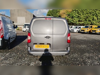 Used Vauxhall Combo Electric 2021 for sale - 76323349: Photo 2