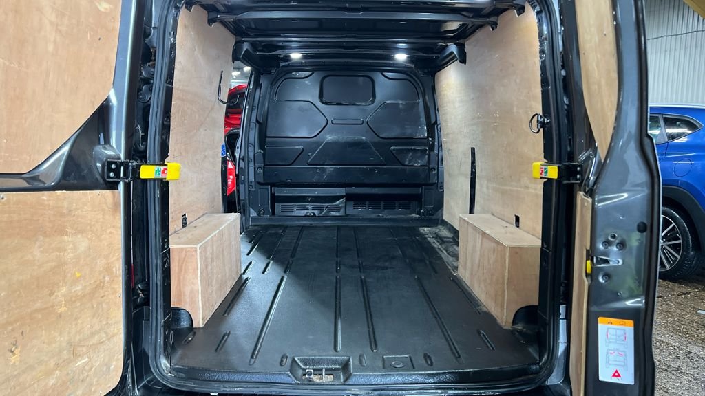 Used Ford Transit Custom 2022 for sale - 76563358: Photo 8