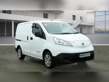 Nissan - e-NV200