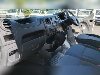 Used Renault Master 2018 for sale - 76123678: Photo