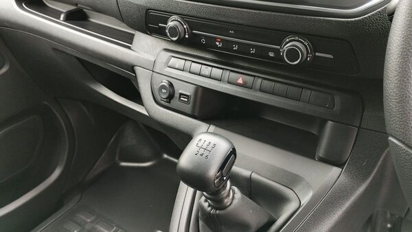 Used Vauxhall Vivaro 2023 for sale - 76123731: Photo 12
