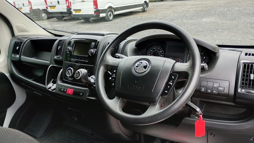 Used Vauxhall Movano 2022 for sale - 76123703: Photo 2
